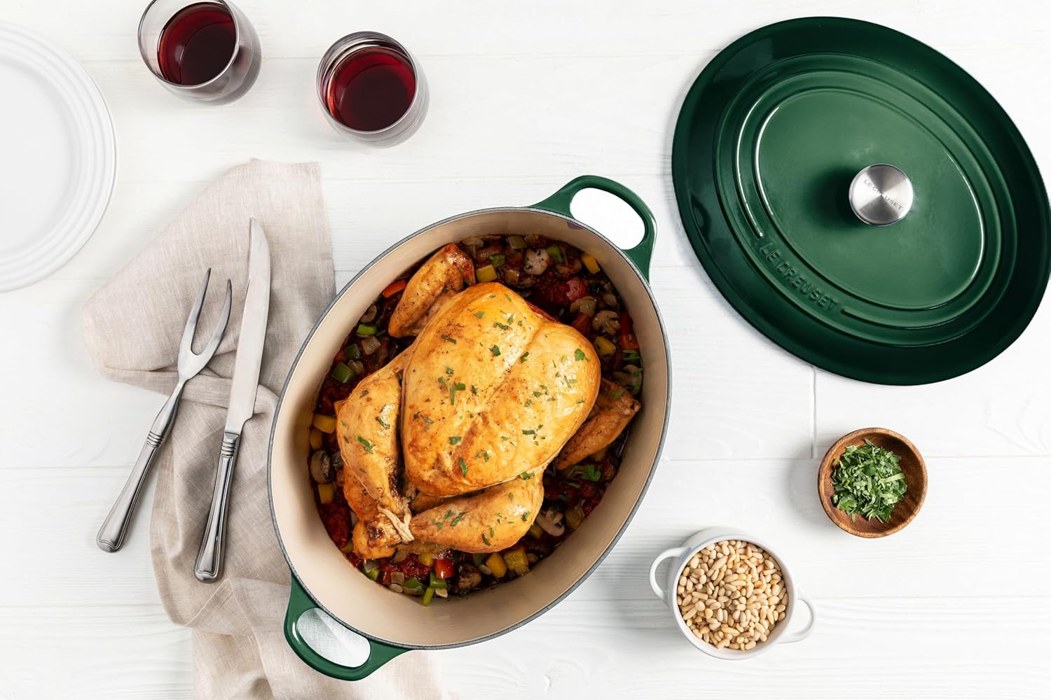 Le Creuset 8 Qt. Signature Oval Dutch Oven w/Stainless Steel Knob - White